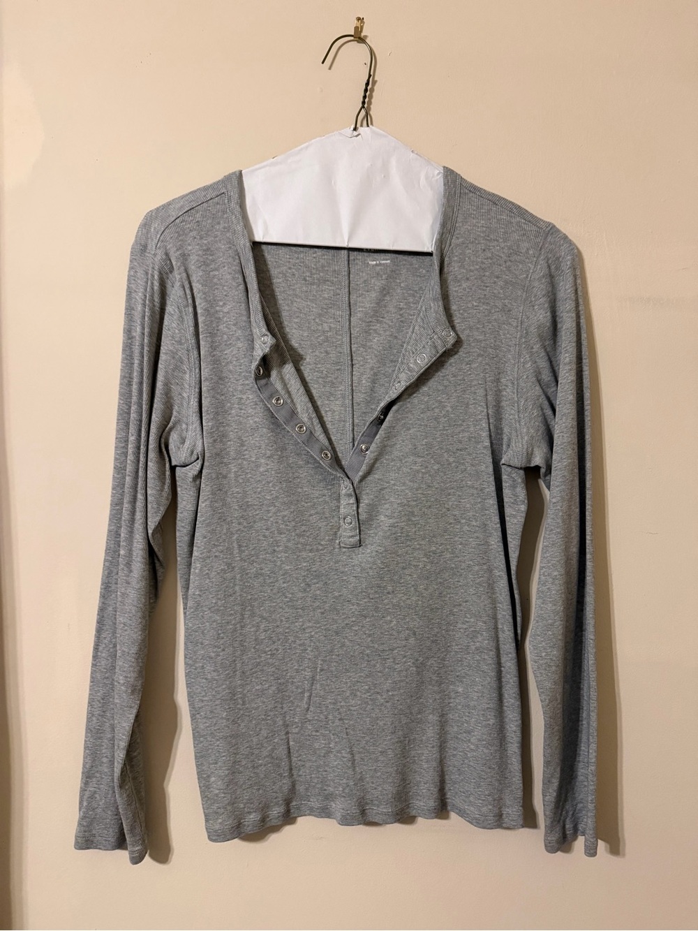 Everlane Gray Long Sleeve Henley Top